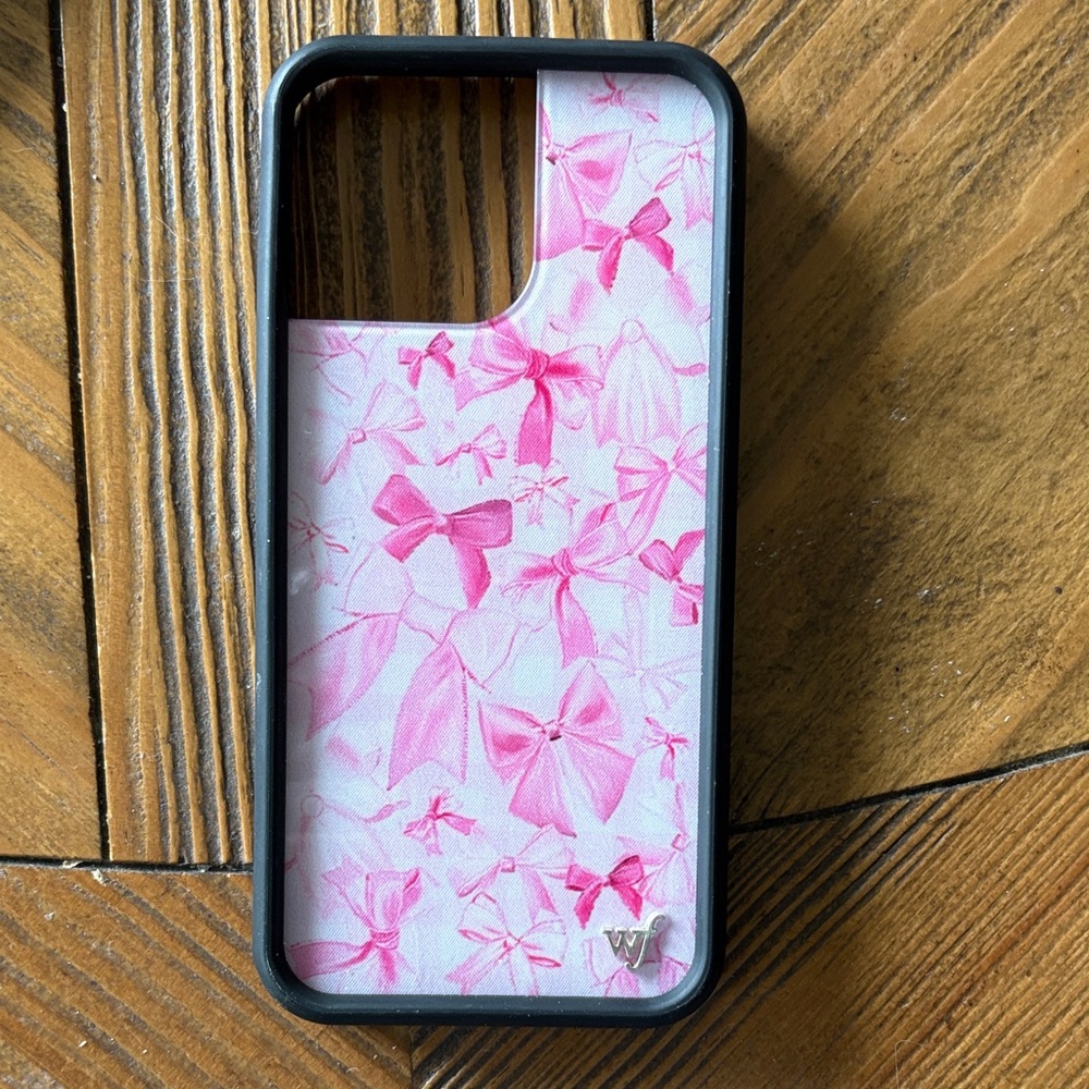 Pink bow wildflower case